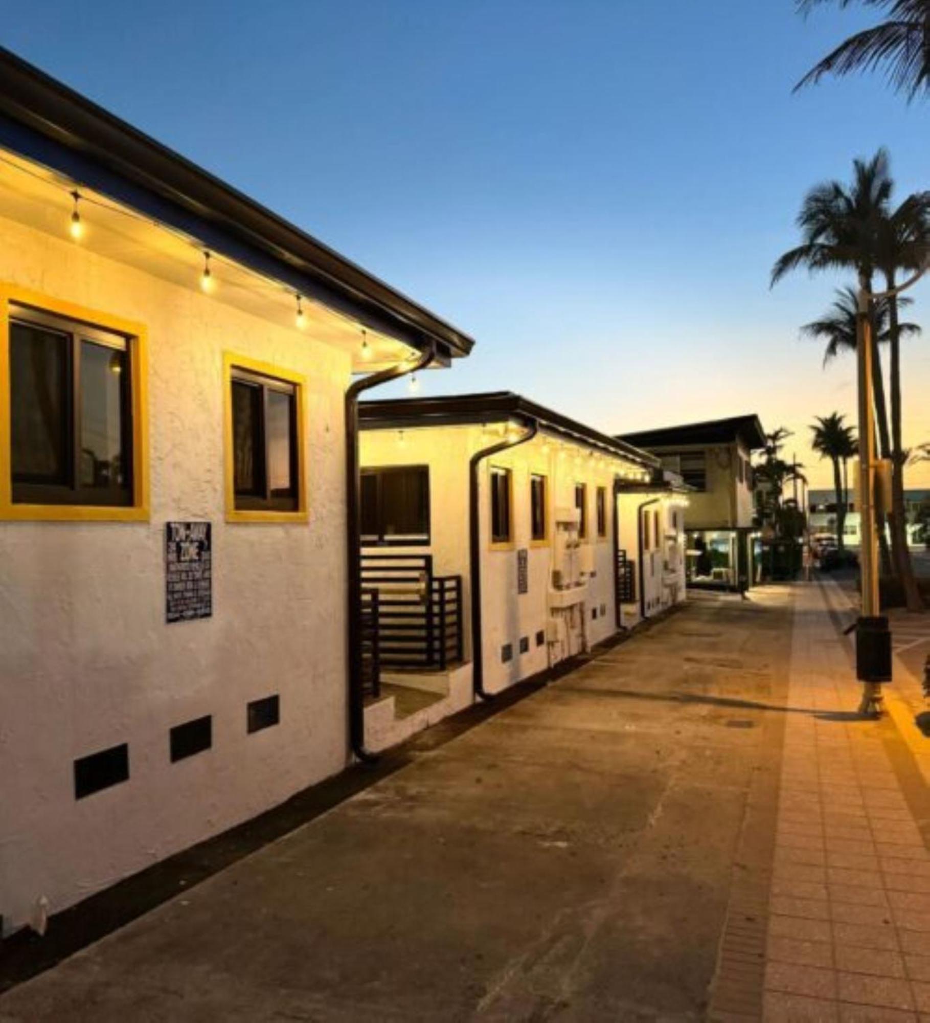 Hollywood Sunrise Hotel ภายนอก รูปภาพ